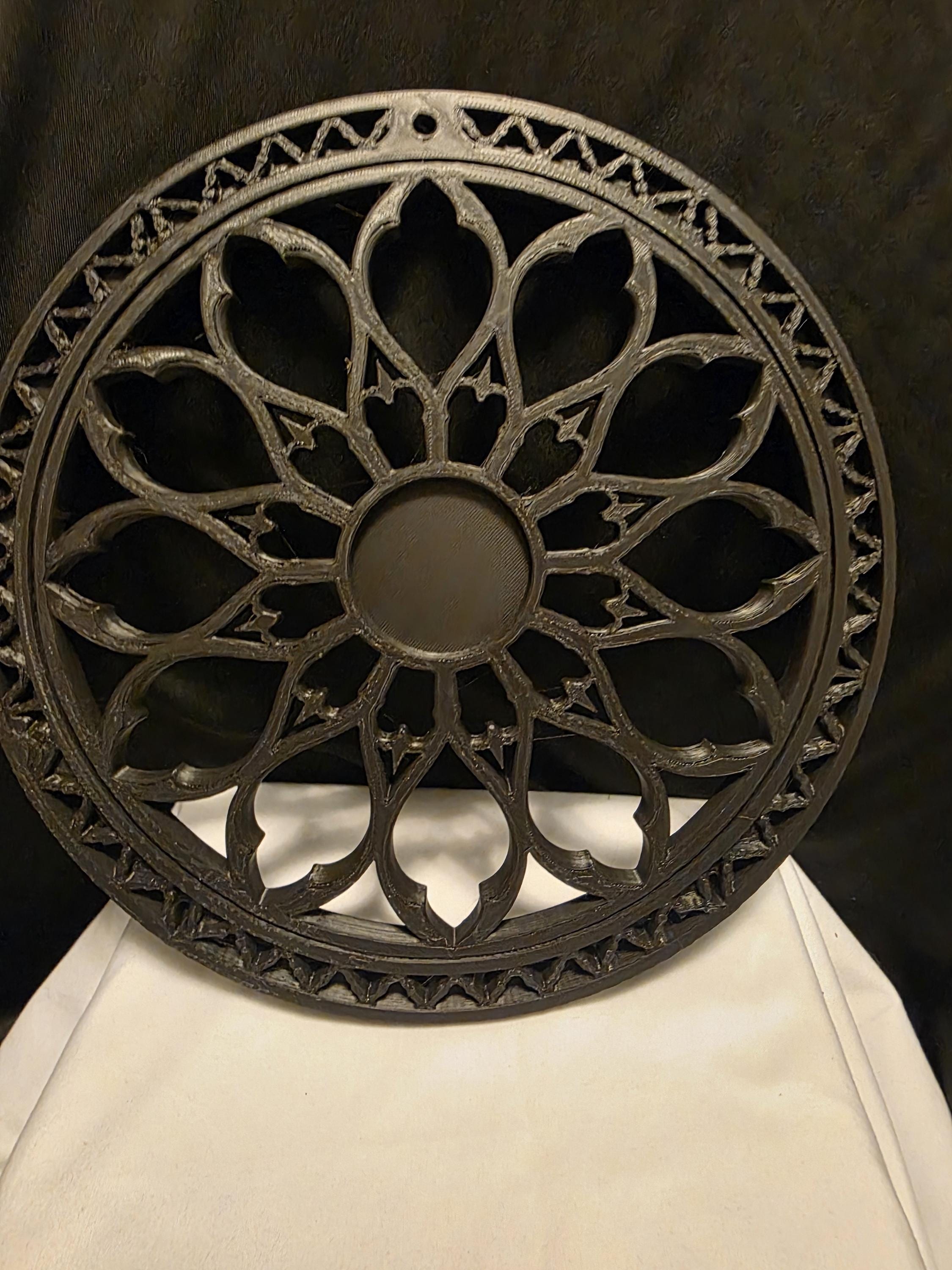 Gothic Rose Window Wall Decor | Cathedral Style Round Wall Art | Dark Academia Home Decor | 3D Printed Gothic Wall Hanging Medieval Rosette