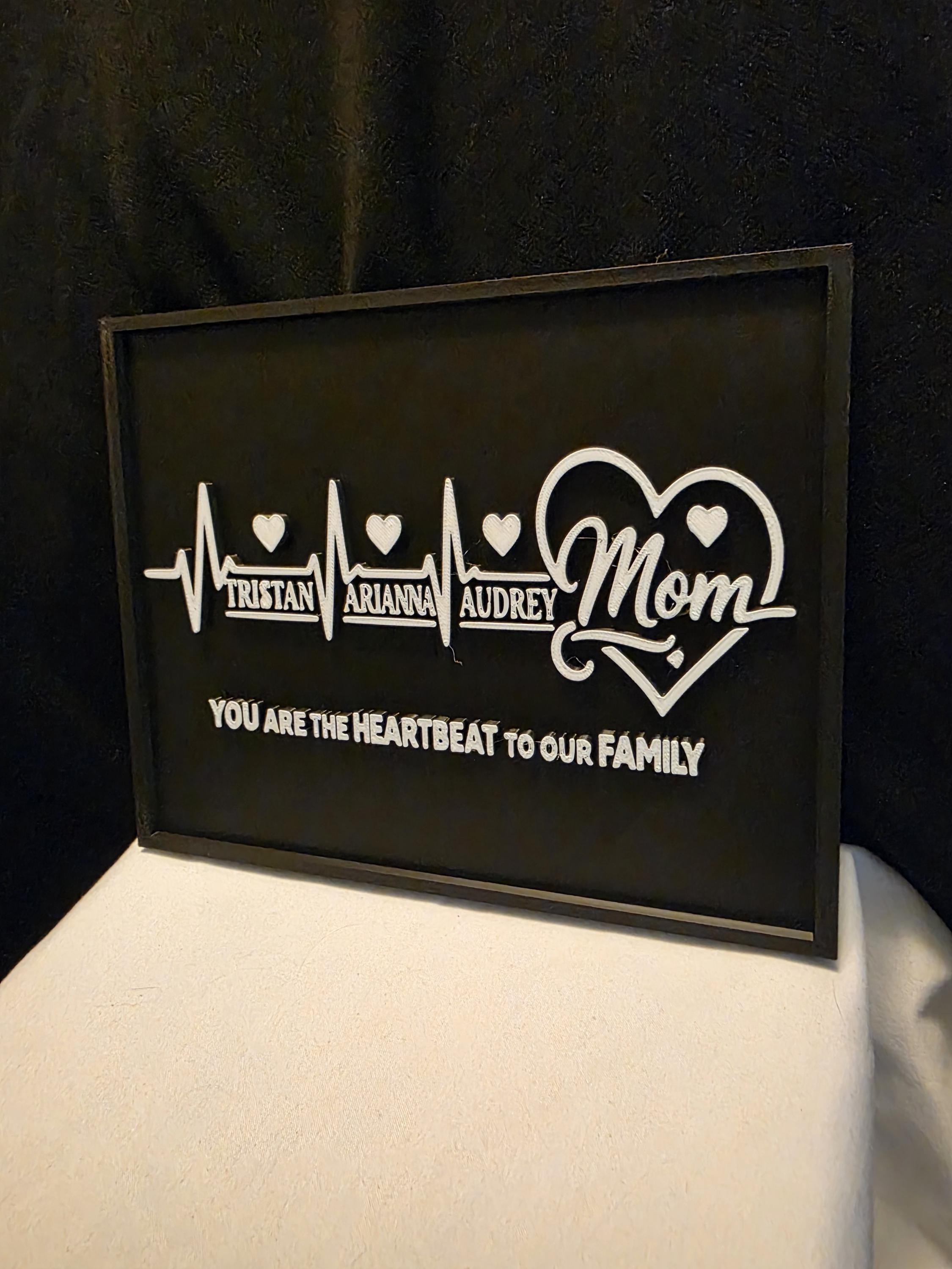 Personalized Mom Heartbeat Plaque, Custom Names Sign, Mother’s Day Gift, Family Name Sign, 3D Printed Wall Decor, Gift for Mom, 8x6 Sign