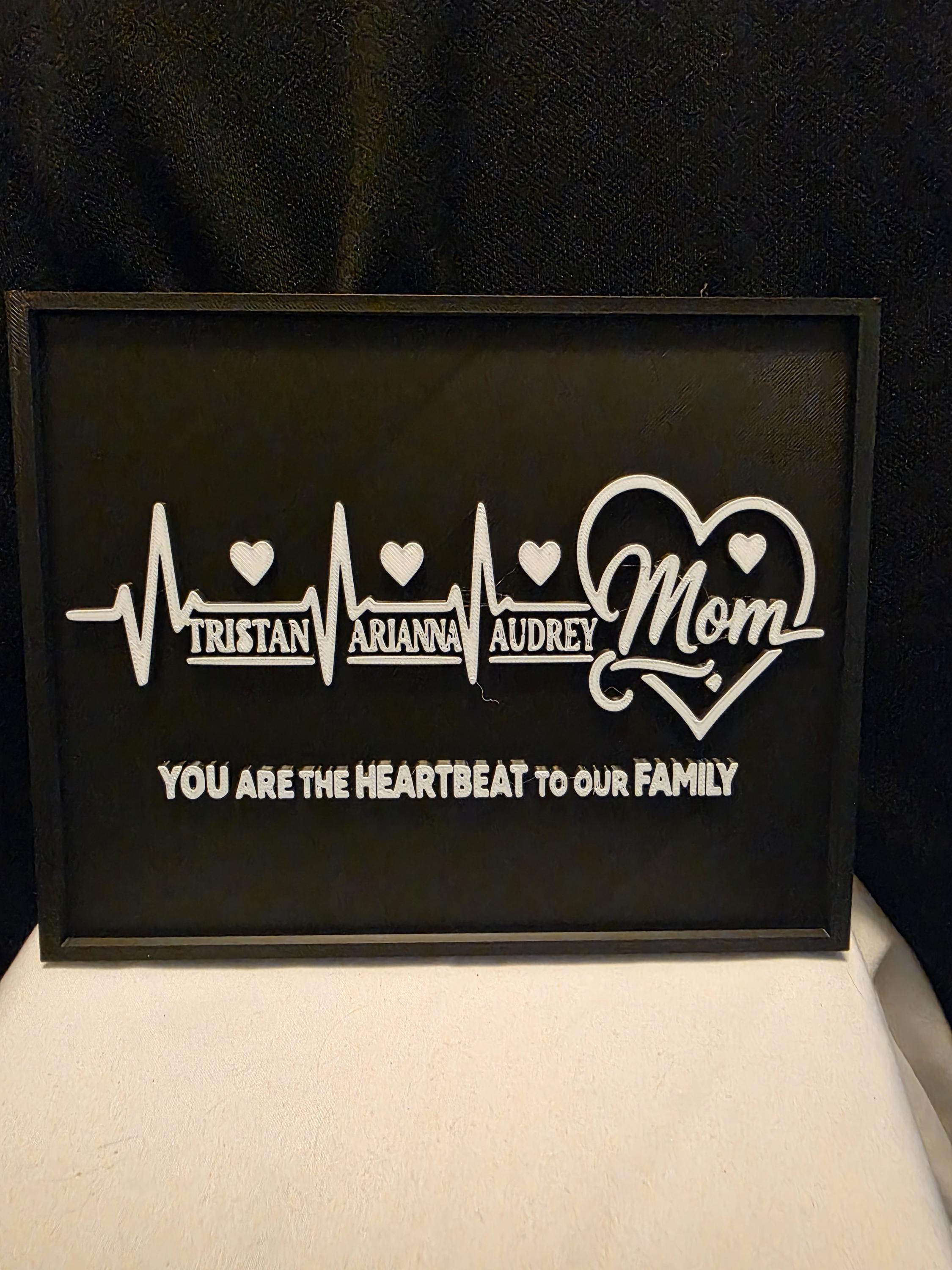 Personalized Mom Heartbeat Plaque, Custom Names Sign, Mother’s Day Gift, Family Name Sign, 3D Printed Wall Decor, Gift for Mom, 8x6 Sign