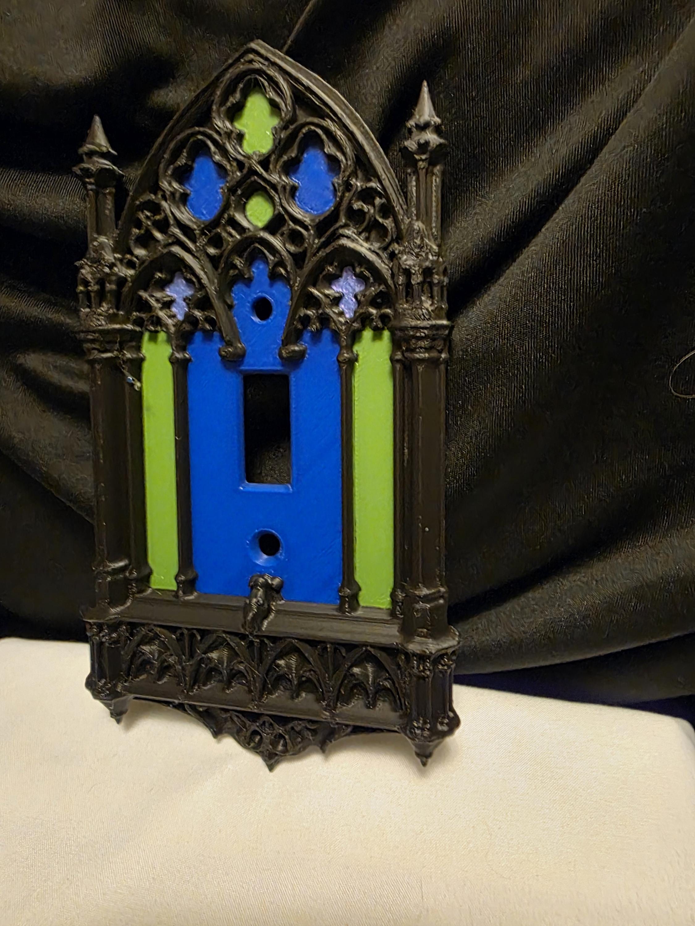 Gothic Stained Glass Light Switch Cover – Gothic Cathedral Decor – 3D Printed Wallplate – Medieval Home Decor – Dark Academia Switch Cover