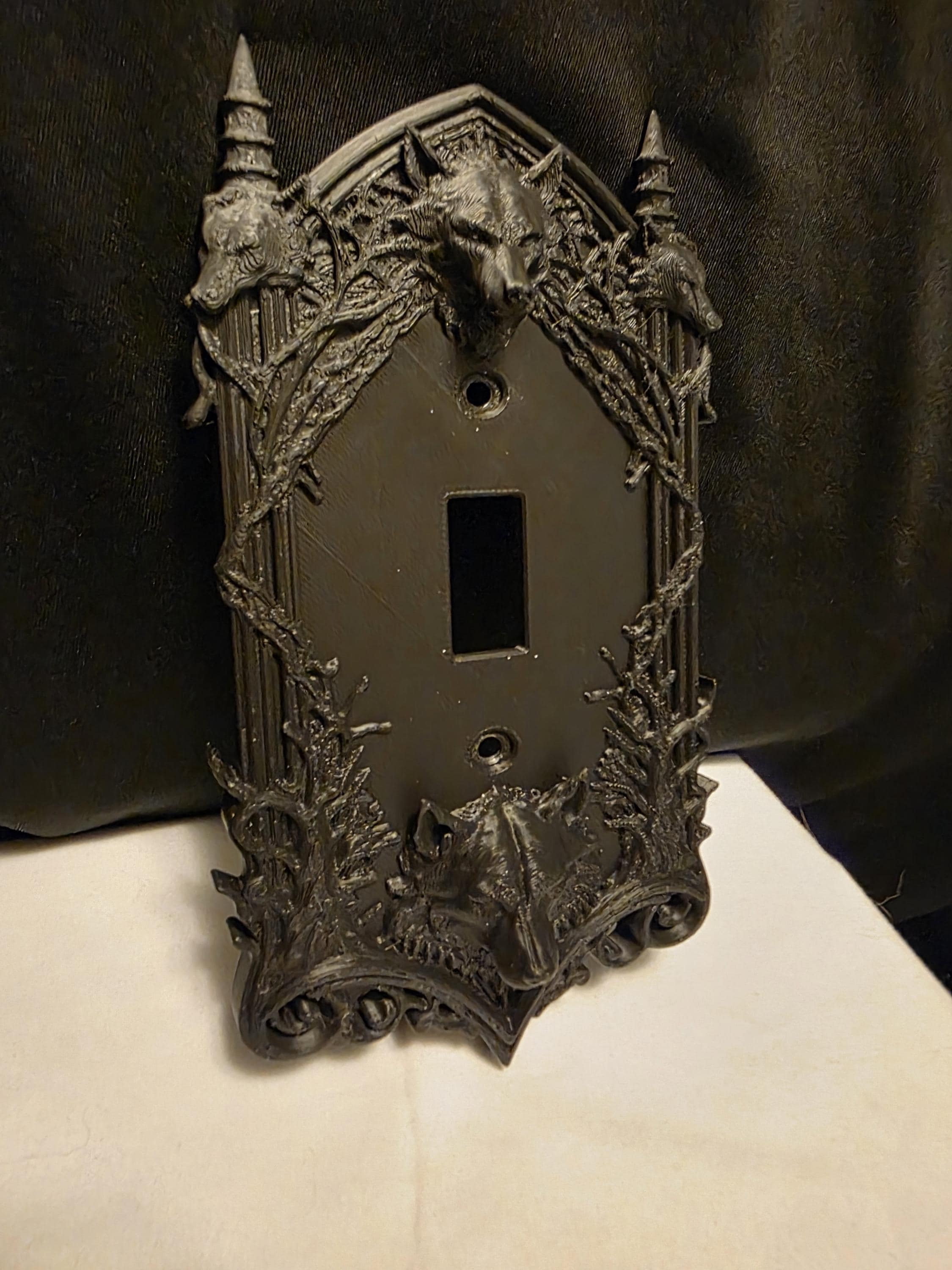 Gothic Wolf Light Switch Cover – Dire Wolf Wall Plate – Dark Gothic Home Decor – 3D Printed Switch Plate – Wolf Decor – Dark Academia