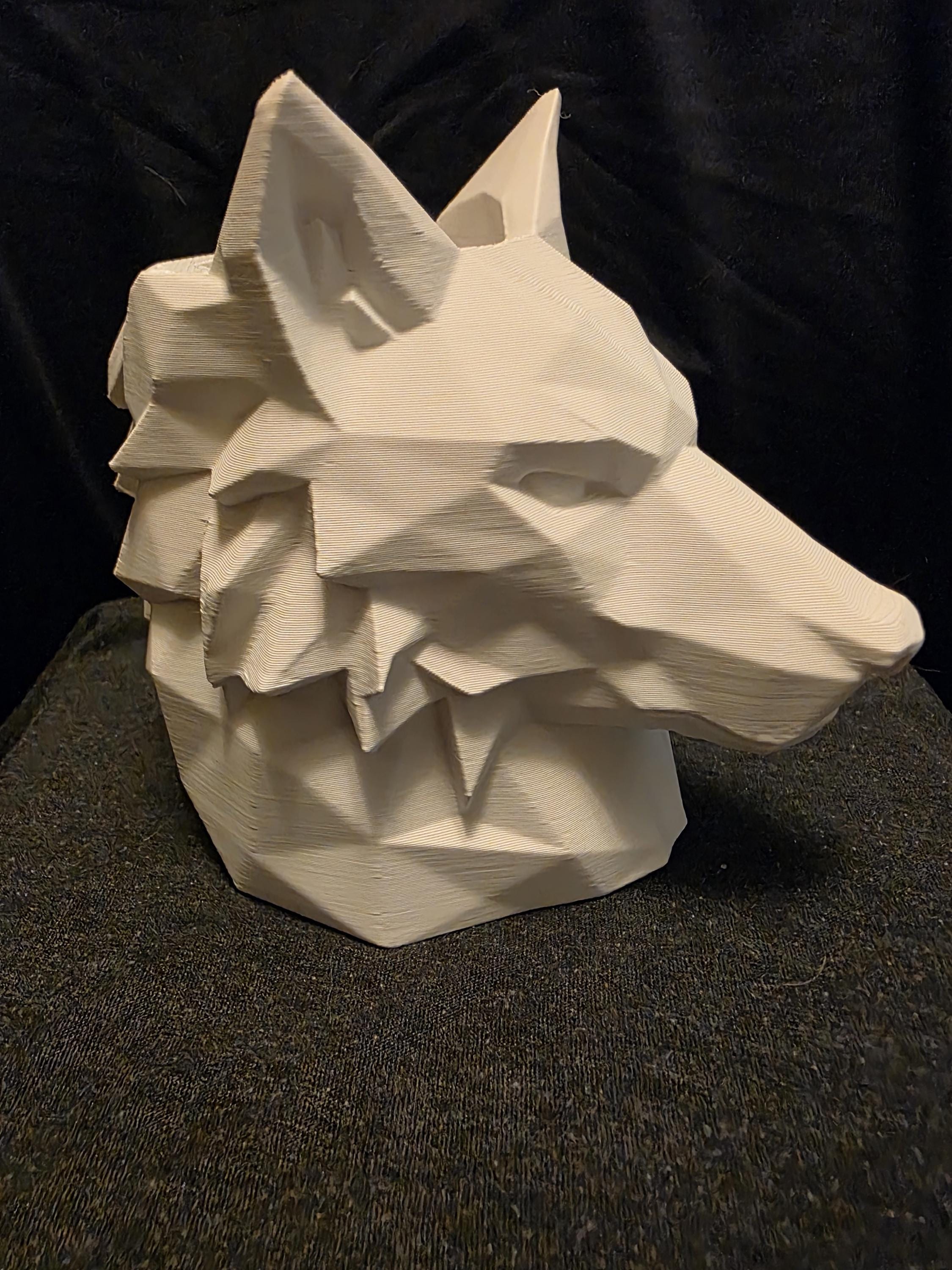 White Dire Wolf Desk Holder – 3D Printed Pen Holder, Gothic Pencil Cup, Brush & Tool Organizer, Fantasy Desk Decor - The White Wolf