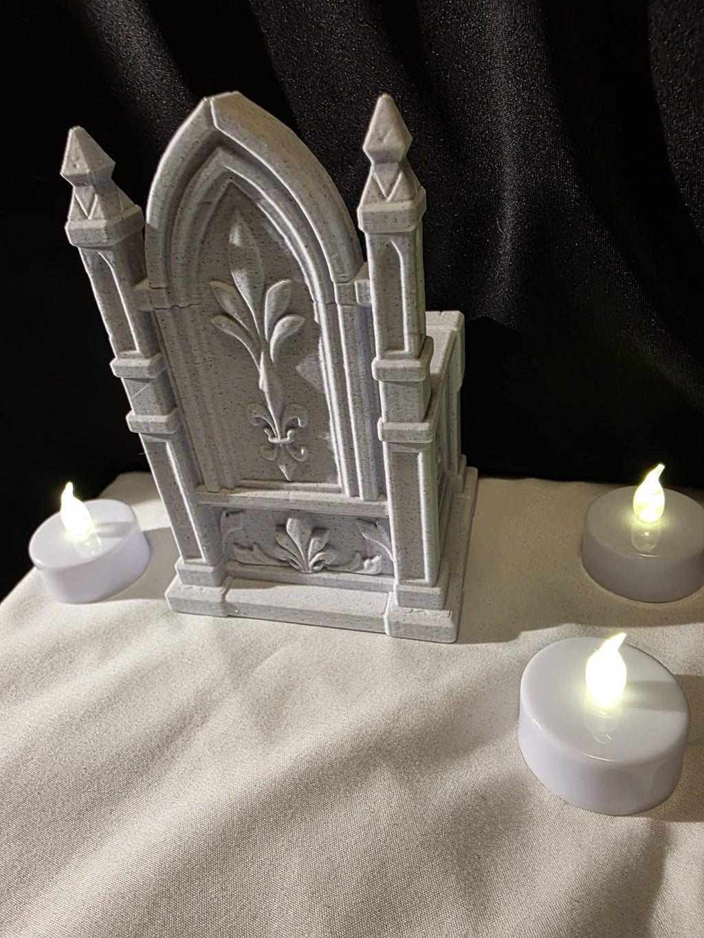 Gothic Doll Throne Chair, Monster High Furniture, Gothic Dollhouse Decor, Stone Throne, Display Chair for Fashion Dolls, Creepy Cute Decor