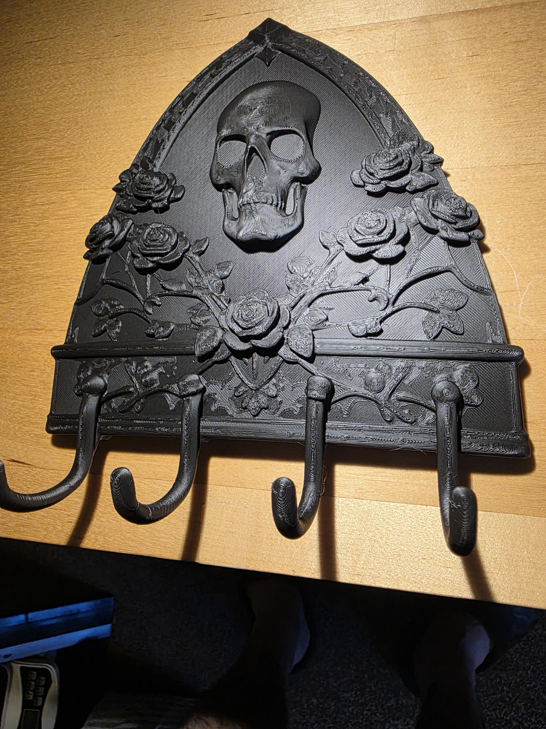Gothic Skull Key Holder with Roses | 4 Hook Wall Key Rack | Dark Academia Entryway Organizer | Gothic Home Decor | Unique Father’s Day Gift