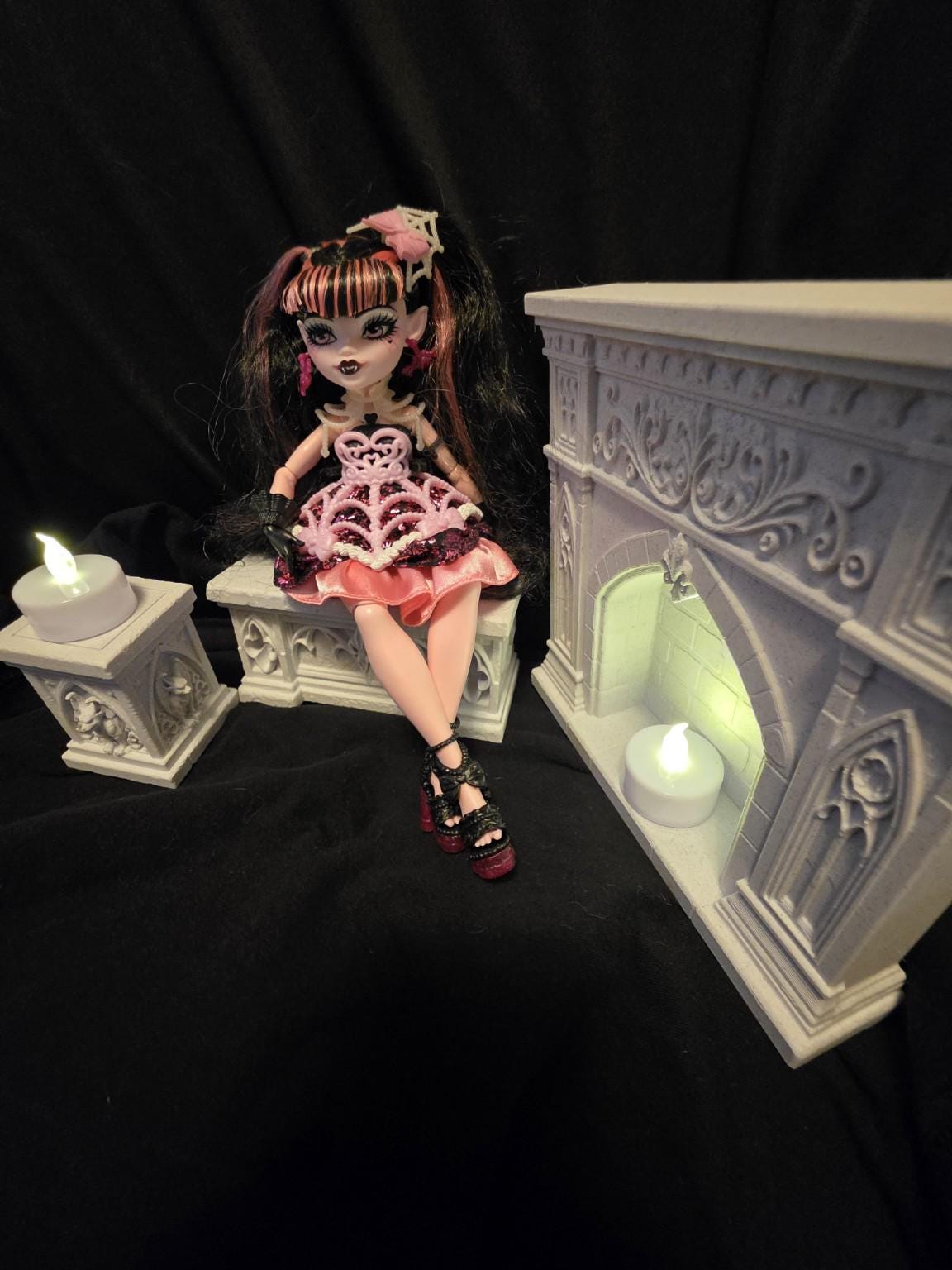 Gothic Doll Furniture Set – Fireplace, Bench & Gargoyle Pedestal | Stone White 3D Printed Furniture for Fashion Dolls