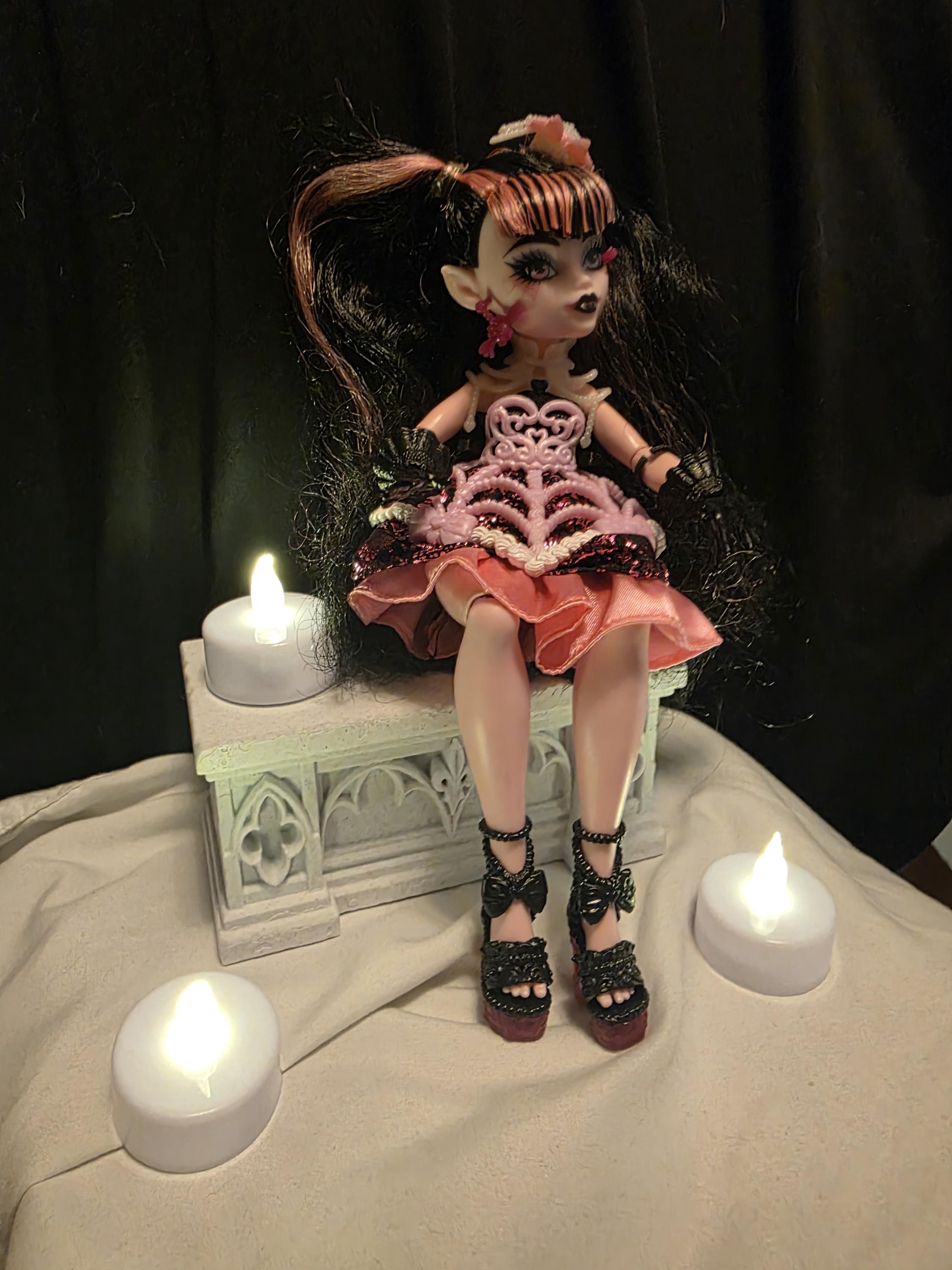 Gothic Doll Bench | White Stone PLA Miniature Furniture | Monster High Display Bench | Cool Gothic Dollhouse Decor | 1:6 Scale Accessory