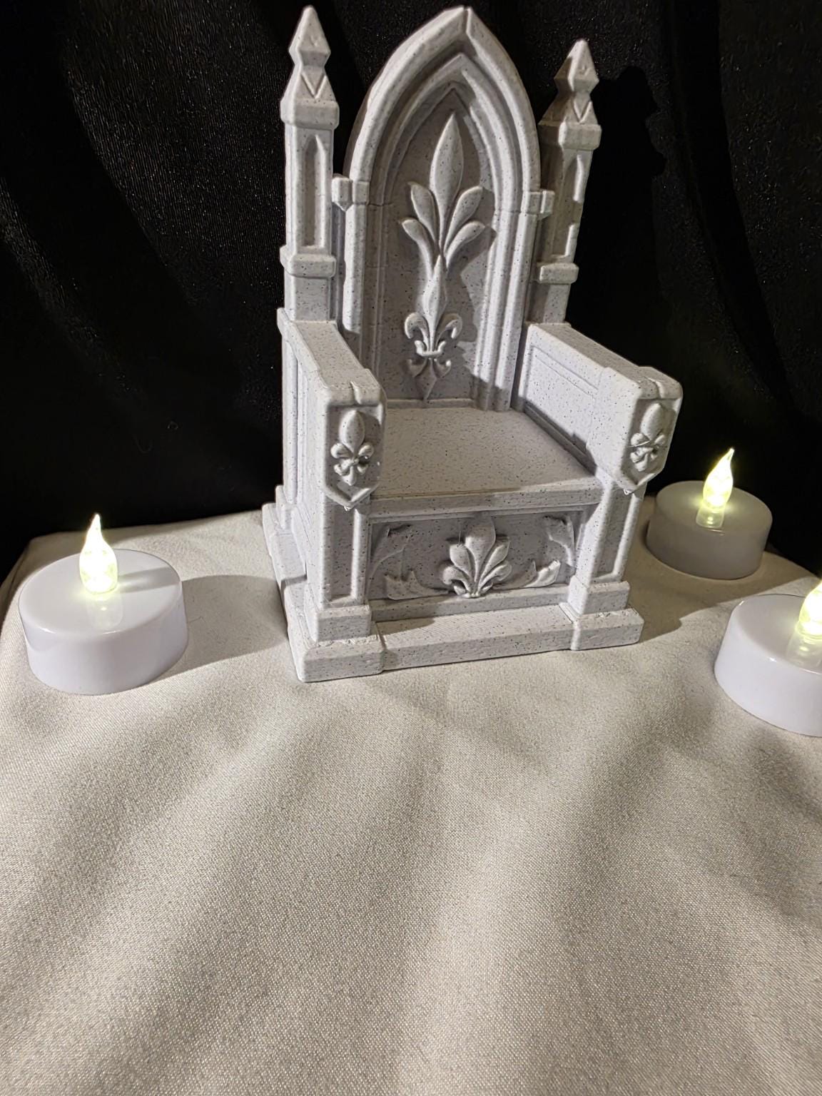 Gothic Action Figure Throne, Display Chair for Collectibles, Stone PLA Throne, Fantasy Figure Display, Geeky Cool Furniture Shelf Goth Decor