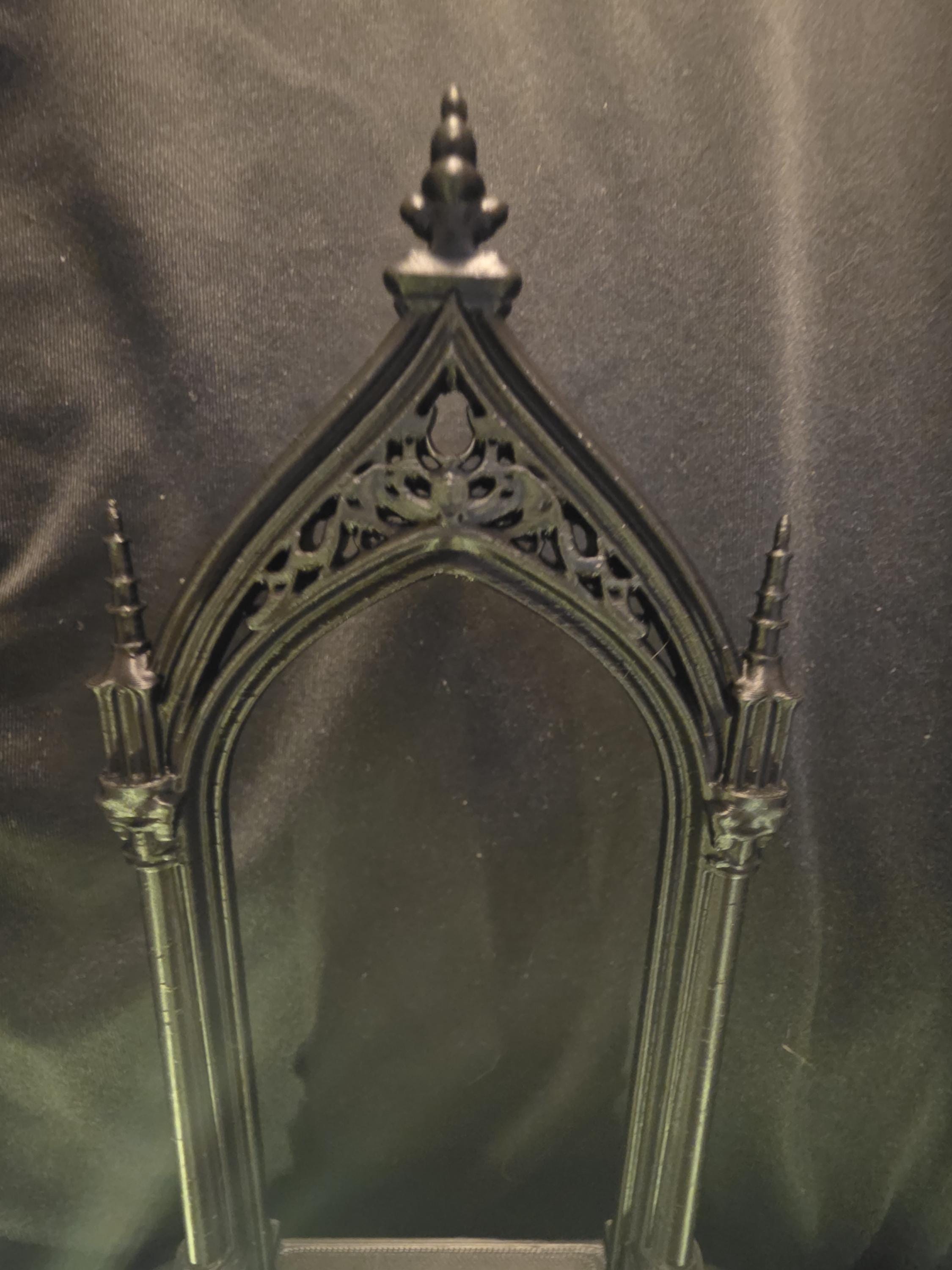 Custom Gothic Arch Display Stand – Personalized Name Plaque – Cathedral Decor – Gothic Shelf Decor – Fantasy Room Accent